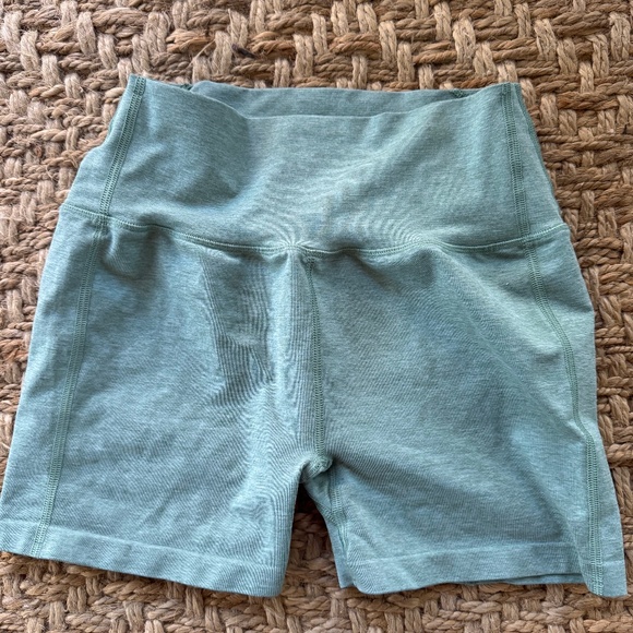 Alphalete shorts - Picture 1 of 4